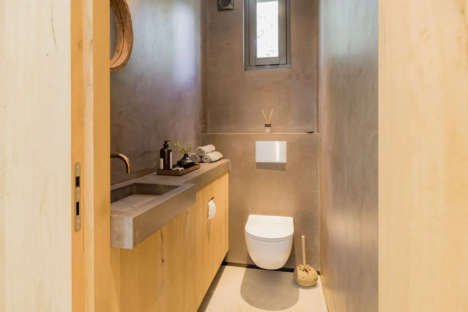 Badkamer tegels kiezen: complete gids voor materiaal, formaat en stijl